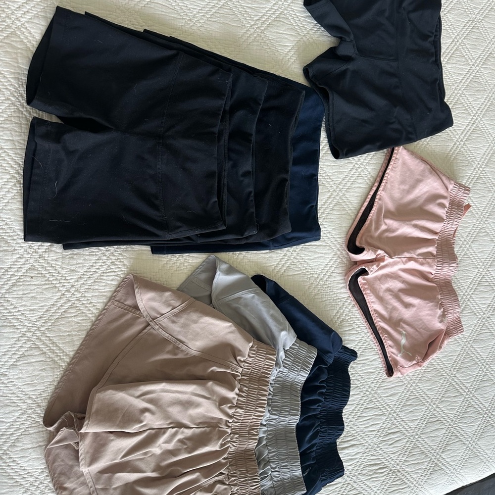 LOT- 10 pairs of athletic/athleisure shorts